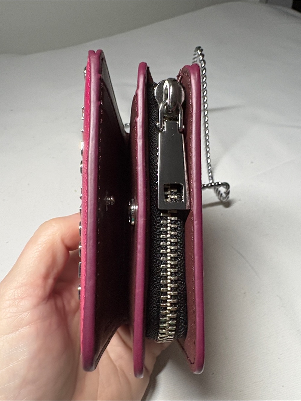 Marc Jacob’s NWOT Saffiano Leather Lipstick Pink Bi-fold Wallet - Picture 4 of 9
